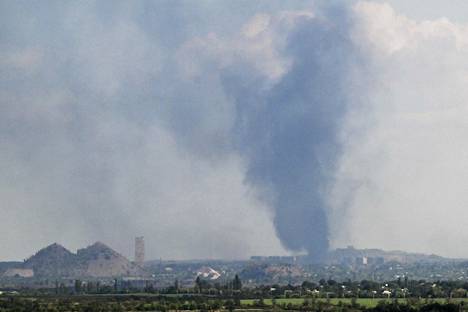 Smoke from fighting in the town of Toretsk on August 24.