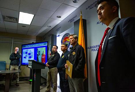 Albuquerquen poliisilaitos piti maanantaina tiedotustilaisuuden, jossa kerrottiin Solomon Penan pidätyksestä.