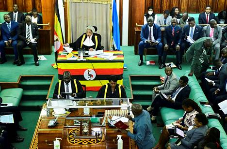 Ugandan parlamentti pui vähemmistöjä rankasti syrjivää lakia tiistaina.