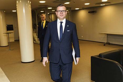 Jos eduskuntavaalit pidettäisiin nyt, tässä olisi Suomen seuraava pääministeri. Petteri Orpon kokoomus valtasi ykköspaikan Helsingin Sanomien kyselyssä. 