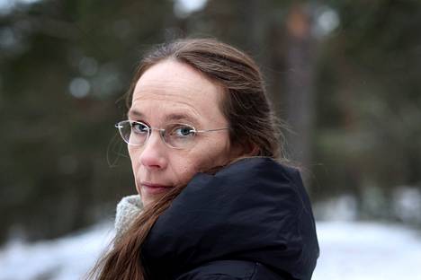 Marja Kyllönen voitti Vainajaiset-teoksellaan Runeberg-palkinnon vuonna 2023. Vainajaiset oli myös Finlandia-ehdokkaana.