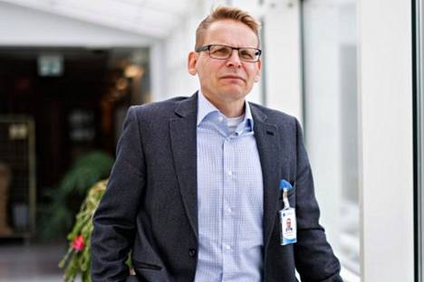 Mikko Komulainen valittiin Keski-Uudenmaan hyvinvointialueen johtajaksi niukalla äänten enemmistöllä. 