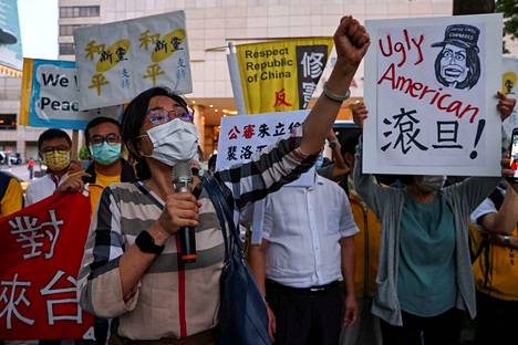 Mielenosoittajat vastustivat Nancy Pelosin vierailua Taiwaniin Taipeissa 2. elokuuta.