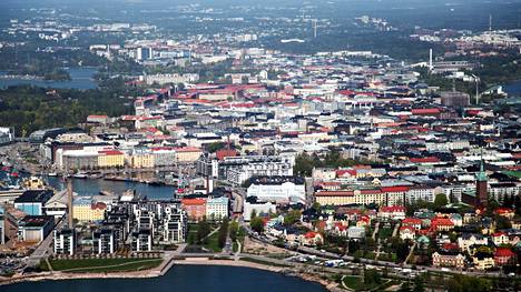 Asuntojen hinnat nousevat tuloja nopeammin Helsingissä ja Tampereella.