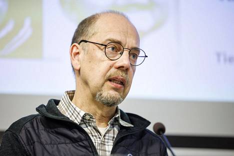 Mieli ry:n johtava asiantuntija Kristian Wahlbeck kuvattuna maaliskuussa.