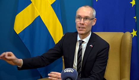Ruotsin Nato-neuvottelija Oscar Stenström kuvattuna joulukuussa 2022.