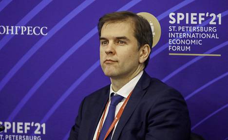 Sergei Novikov puhujavieraana Pietarin kansainvälisessä talousfoorumissa viime kesäkuussa.
