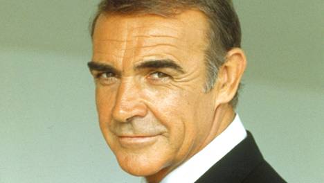 Kuolleet | Valkokankaan ensimmäisenä James Bondina tunnettu näyttelijä Sean Connery on kuollut