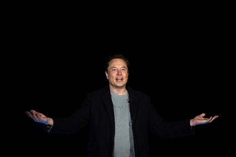 Teslan toimitusjohtaja Elon Musk lehdistötilaisuudessa avaruusalan yrityksensä SpaceX:n tiloissa Etelä-Texasissa helmikuussa.