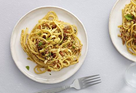 Mainos: Gold&Green] 3 ihanan nopeaa pastaa – näillä herkkuohjeilla  pyöräytät hetkessä täydellisen lounaan - Mainos 