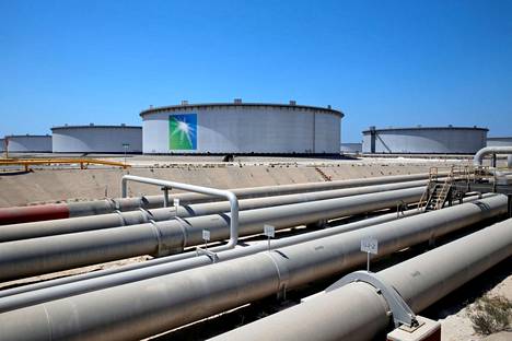 Saudi-Arabia lupasi lisätä öljyntuotantoaan odotettua enemmän.