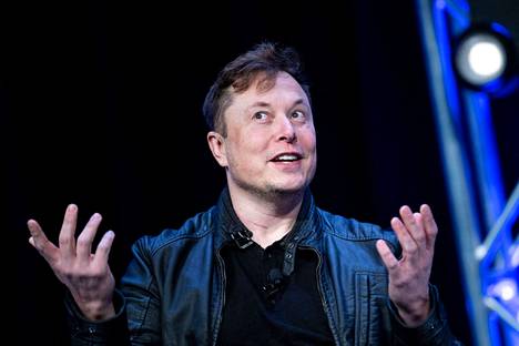 Elon Musk on Time-lehden vuoden henkilö. Kuvassa Musk puhui tiedotustilaisuudessa maaliskuussa vuonna 2020.