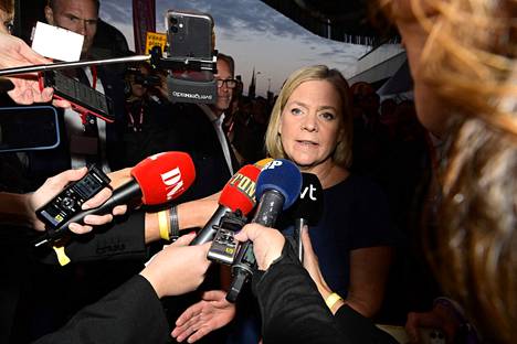 Pääministeri Magdalena Andersson saattaa joutua siirtymään syrjään, vaikka hänen johtamansa sosiaalidemokraatit on Ruotsin vaalien voittaja.