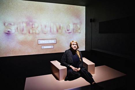 Reija Meriläisen teos Survivor 2017 oli mukana ARS17-näyttelyssä Kiasmassa.