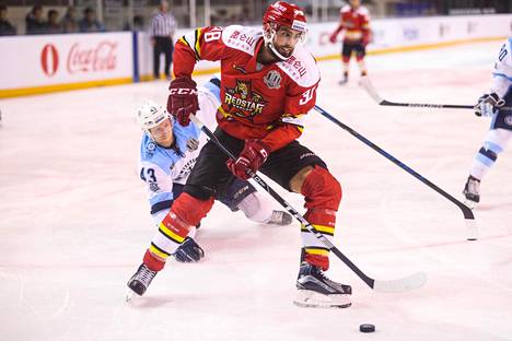 Lucas Lessio pelasi viime kaudella KHL:ää Dinamo Riikan lisäksi kiinalaisessa Kunlun Red Starsissa.