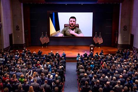 Ukrainan presidentti Volodymyr Zelenskyi puhui Yhdysvaltain kongressin edustajille etänä Ukrainasta keskiviikkona.