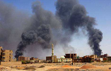 Sudanin taistelut alkoivat viime kuussa maan armeijan ja puolisotilaallisten RSF-joukkojen välillä. Kuva on Sudanin pääkaupungista Khartumista.