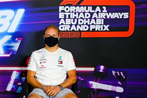 F1-viikonloppujen mediatilaisuudet on pidetty torstaisin. Valtteri Bottas osallistui vuonna 2020 Abu Dhabin osakilpailun mediatilaisuuteen.