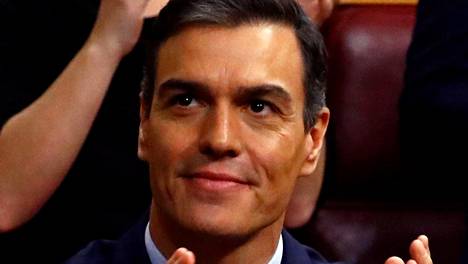 Espanjan parlamentti äänesti niukasti Sanchezin pääministeriyden puolesta