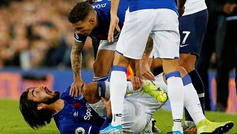 Evertonin Andre Gomesin järkyttävä loukkaantuminen vei huomion Valioliigassa