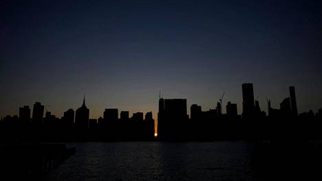 Laaja sähkökatko pimensi Manhattanin New Yorkissa