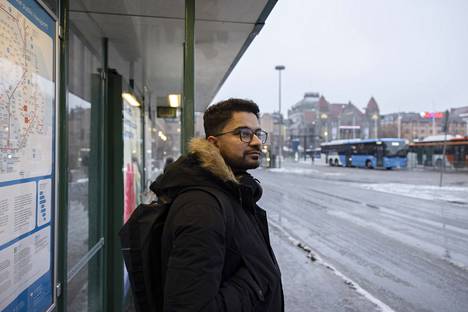 Yashu Kharbandan mukaan Oulussa oli vielä muutama päivä sitten pakkasta noin 18 astetta. Lumen ystävää se ei hetkauttanut.