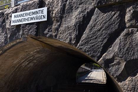 Mannerheimintien sillan julkisivu säilyy entisellään remontissa.