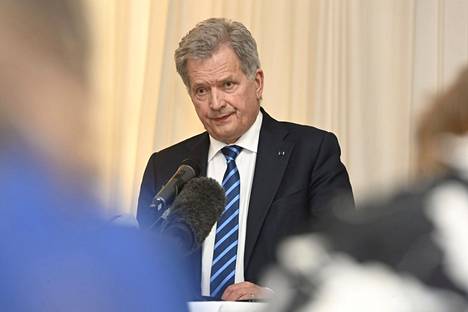 Presidentti Sauli Niinistö lehdistötilaisuudessa Suomen Lontoon-suurlähetystössä viime viikolla.