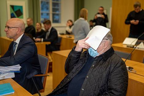 69-vuotias murhasta tuomittu keskiviikkona Turun hovioikeuden salissa.