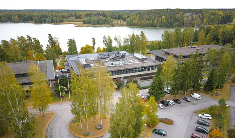 Långvikin kylpylähotellin maapohjan omistaja on nyt Suomen ulosottoviraston määräysvallassa. Itse liiketoiminta jatkuu Ryokan-nimisen yhtiön voimin.