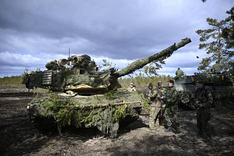 Yhdysvaltain Abrams-taistelu­panssari­vaunu oli mukana harjoituksessa.