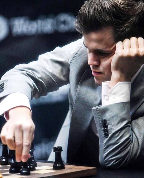 Magnus Carlsen on hallitseva šakin maailmanmestari.
