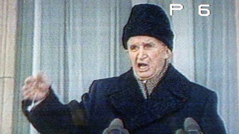 Romanian kommunistijohtaja Nicolae Ceaușescu piti viimeisen julkisen puheensa 21. joulukuuta 1989 ja ehkä tajusi valtansa lopun lähestyvän.
