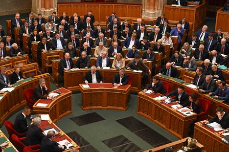 Nato-ratifiointiasiaa on lykätty Unkarin parlamentissa useaan otteeseen.