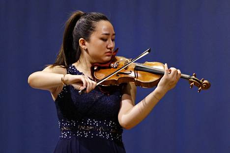 Yhdysvaltalainen Karen Su soitti ensimmäisenä Jean Sibelius -viulukilpailun alkuerässä torstaiaamuna.