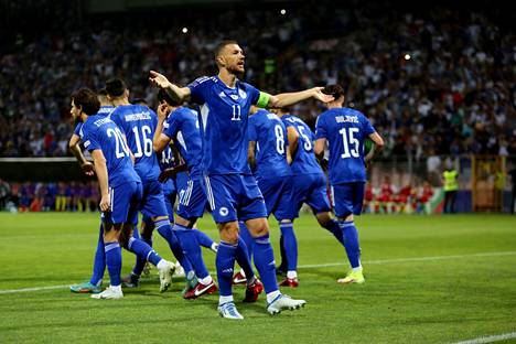 Bosnia ja Hertsegovinan jalkapallomaajoukkue kohtaa marraskuussa kansainvälisestä jalkapallotoiminnasta suljetun Venäjän. Kuva kesäkuulta ottelusta Suomea vastaan.