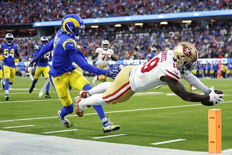 The San Francisco 49ers played the ball to Deebo Samuel in the second quarter with a short throw, and Samuel handled the rest of the approximately 40 yards required to score.  Samuel scored a total of 98 in the match. 