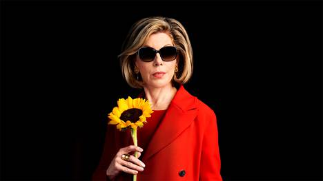 Uudella Good Fight -kaudella Diane (Christine Baranski) kantaa auringonkukkaa.