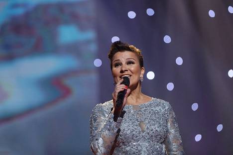 Arja Koriseva esiintyi Seinäjoella Tangomarkkinoilla vuonna 2019. Hän nousee lavalle myös tänä kesänä.