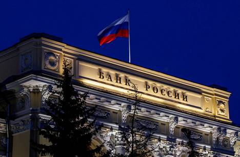 Lippu liehui Venäjän keskuspankin katolla toukokuun lopulla.