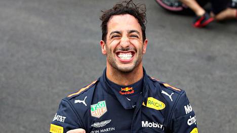 Daniel Ricciardo torpedoi Max Verstappenin ennätyspaalun – Valtteri Bottas viides, Kimi Räikkönen kuudes