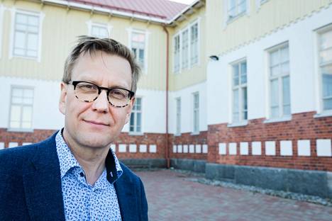 Atte Jääskeläinen sanoi pitävänsä ihmeenä, jos hallituksen tavoite tutkimus- ja kehitysrahoituksen nostosta toteutuu.