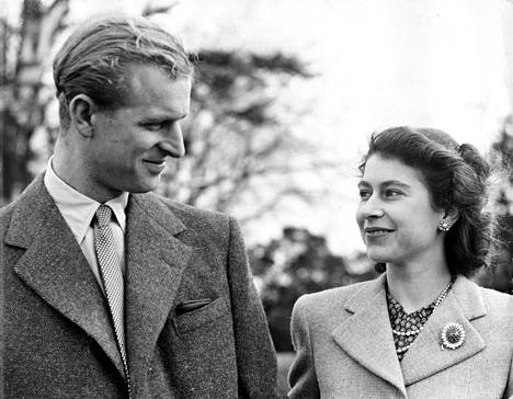 Prinssi Philip ja kuningatar Elisabet II kuvattuna häämatkallaan 23. päivä marraskuuta 1947.