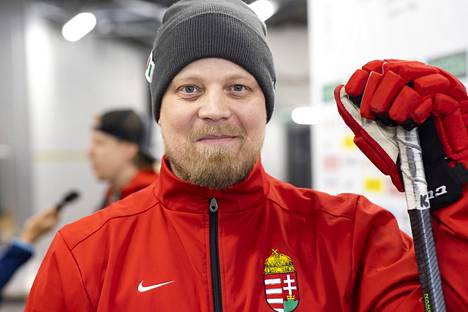Jukka Kontas valmentaa nyt ensi kertaa MM-kisojen korkeimmalla tasolla.