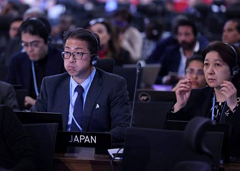 Japanin kokousedustaja seurasi ilmastokokousta Sharm el-Sheikhissa sunnuntaina.