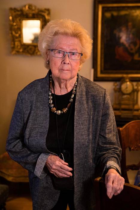Margaretha Mickwitz loi uraa suomalaisen tasa-arvokeskustelun parissa.