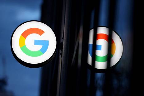 Googlen logo New Yorkin Manhattanilla sijaitsevan kaupan edustalla.