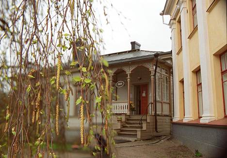 Helsinki etsii ostajaa Meilahden kartanolle ja taidemuseolle.