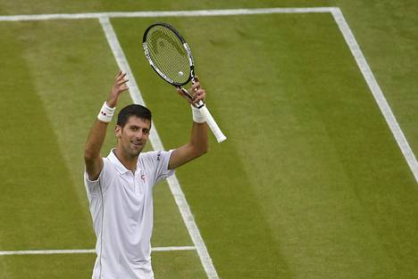Novak Djokovic löi Adrian Mannarinon Wimbledonissa 28. kesäkuuta.