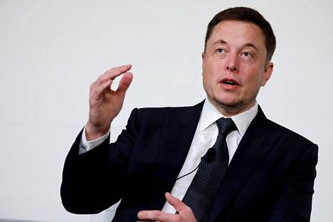 Elon Musk ei ole vapaaehtoisesti luopumassa kaksoisroolistaan Teslan toimitusjohtajana ja hallituksen puheenjohtajana.
